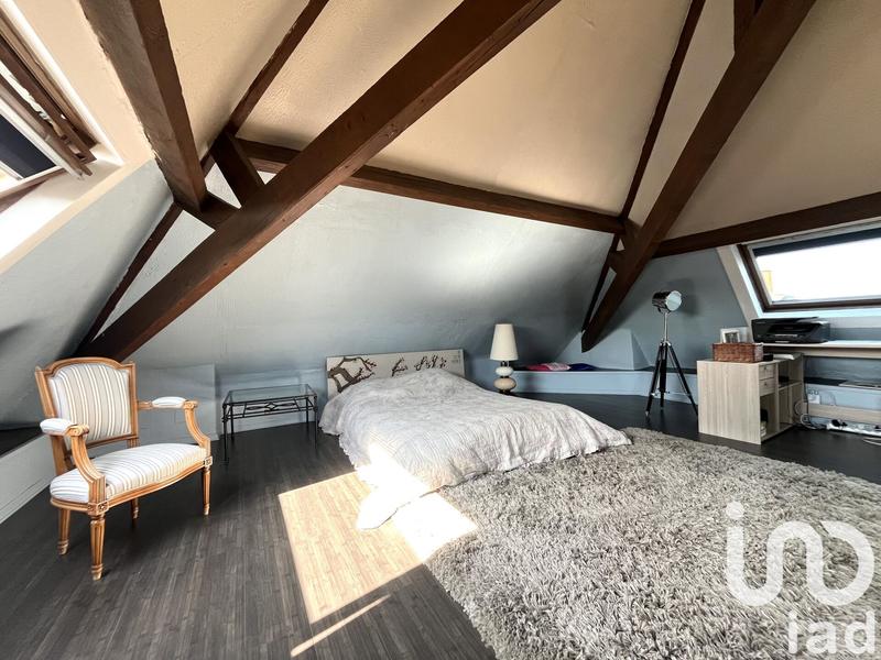 Maison - 200 m² - 6 pièces