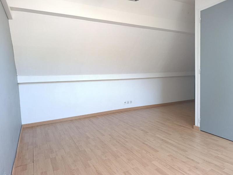 Maison - 96 m² - 6 pièces