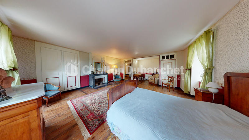 Maison - 466 m² - 17 pièces