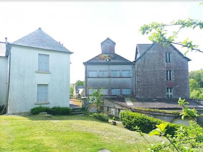 Moulin - 140 m² - 8 pièces