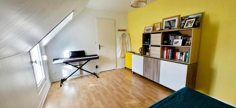 Maison traditionnelle - 85 m² - 4 pièces