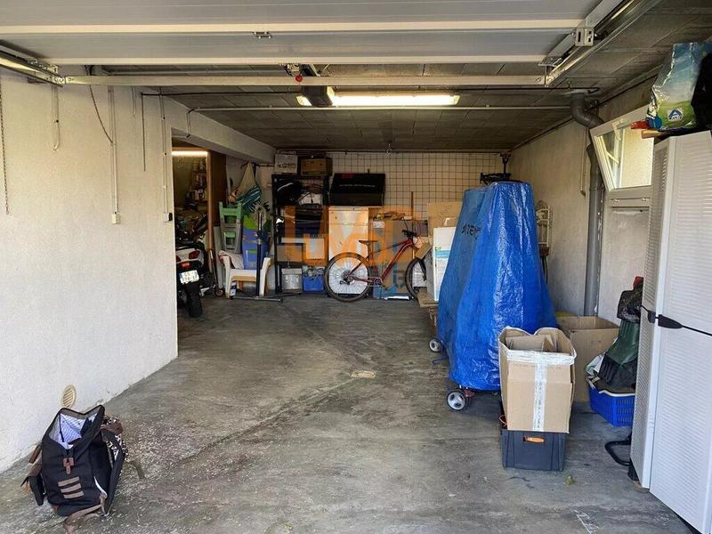 Propriété - 146 m² - 6 pièces