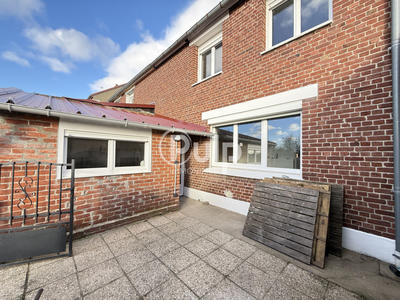 Maison - 90 m² - 5 pièces