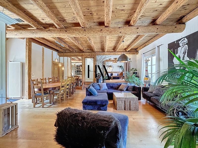 Maison en pierre - 310 m² - 10 pièces