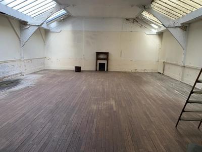 Maison - 226 m² - 8 pièces