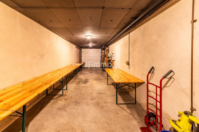 Maison - 270 m² - 5 pièces