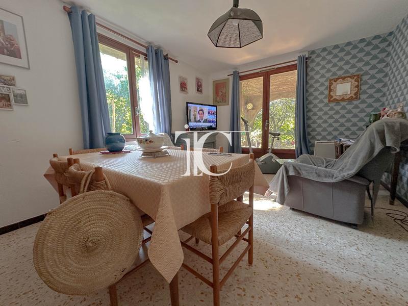 Maison - 187 m² - 8 pièces