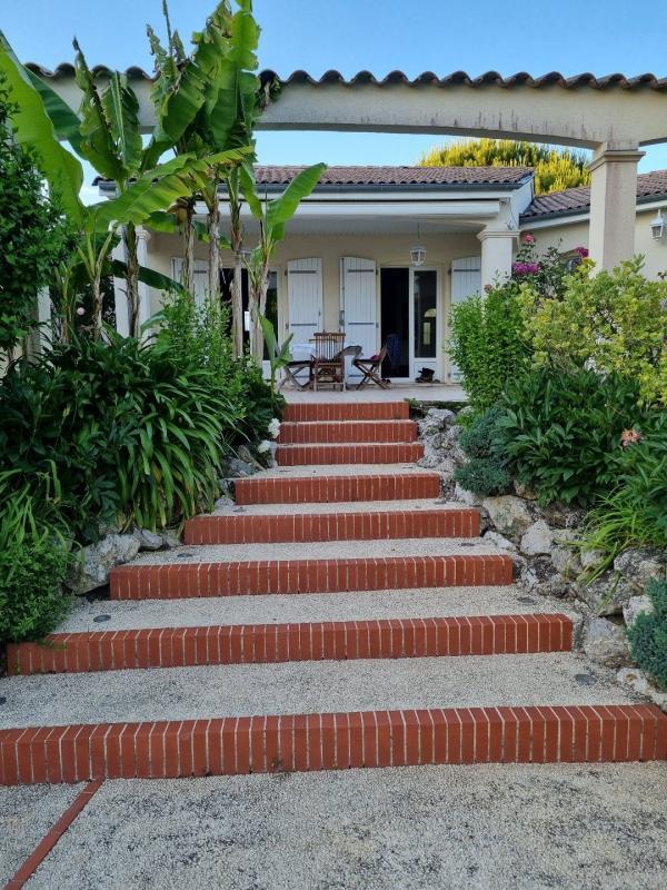 Maison - 299 m² - 7 pièces