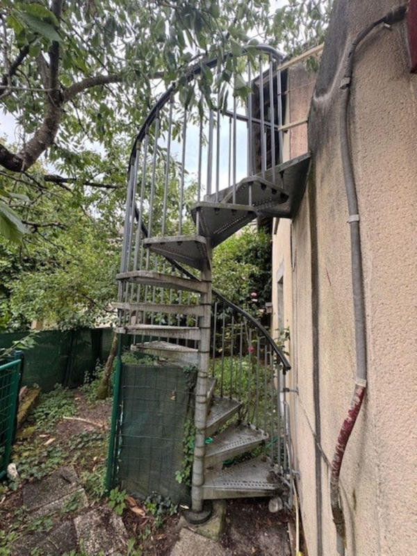 Immeuble - 298 m² - 10 pièces