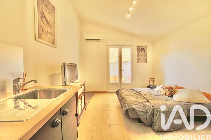 Maison - 225 m² - 7 pièces