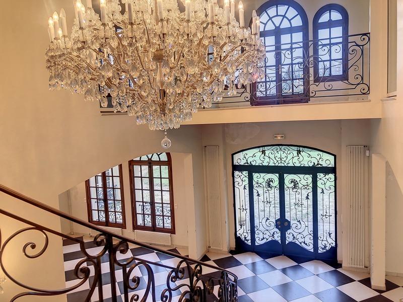 Château - 850 m² - 18 pièces