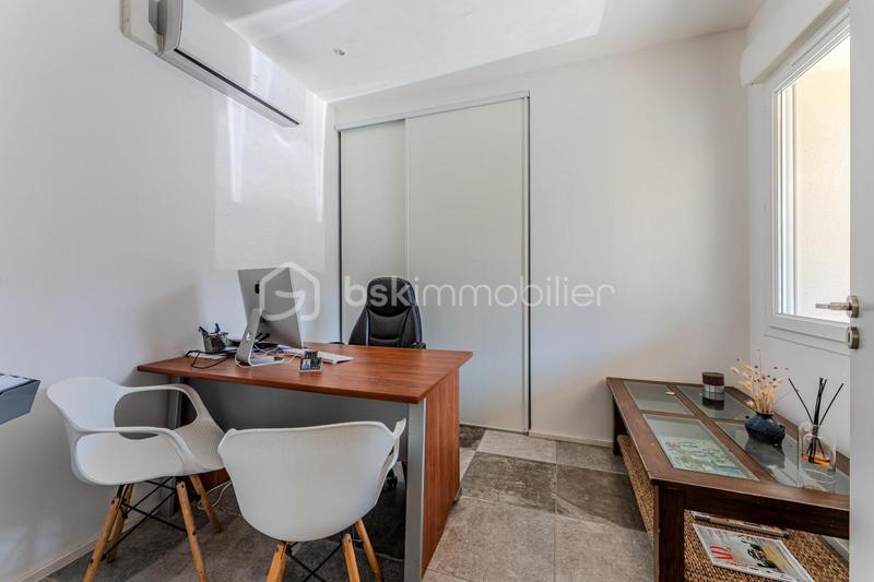 Local commercial - 105 m² - 7 pièces