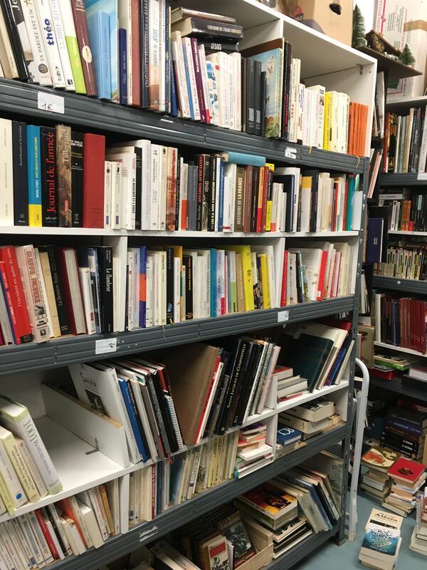 Braderie de noël au secours catholique