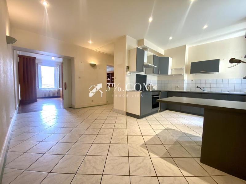 Appartement - 90 m² - 3 pièces