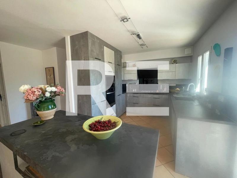 Maison - 150 m² - 7 pièces