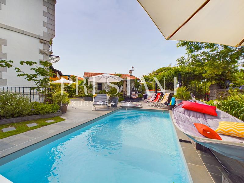 Maison - 193 m² - 7 pièces