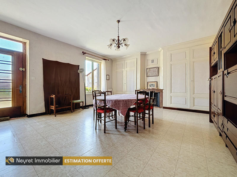 Maison - 149 m² - 7 pièces