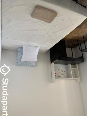 Chambre - 50 m² - 1 pièce