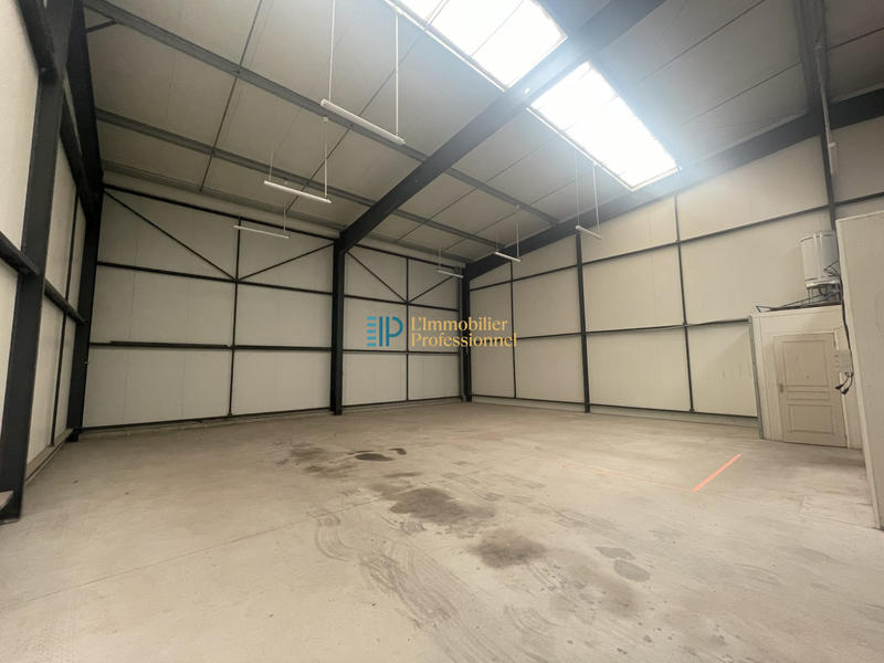Entrepôt - 276 m²