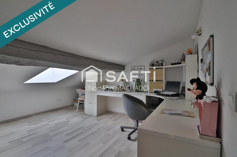 Maison - 219 m² - 9 pièces