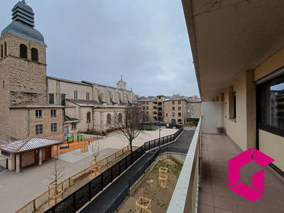 Appartement - 78 m² - 3 pièces