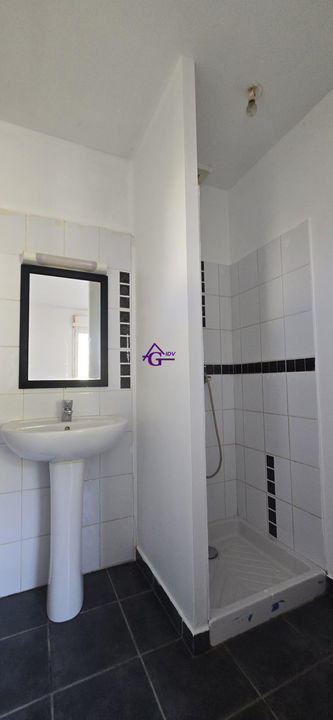 Maison traditionnelle - 80 m² - 4 pièces