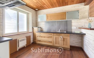 Maison traditionnelle - 75 m² - 4 pièces