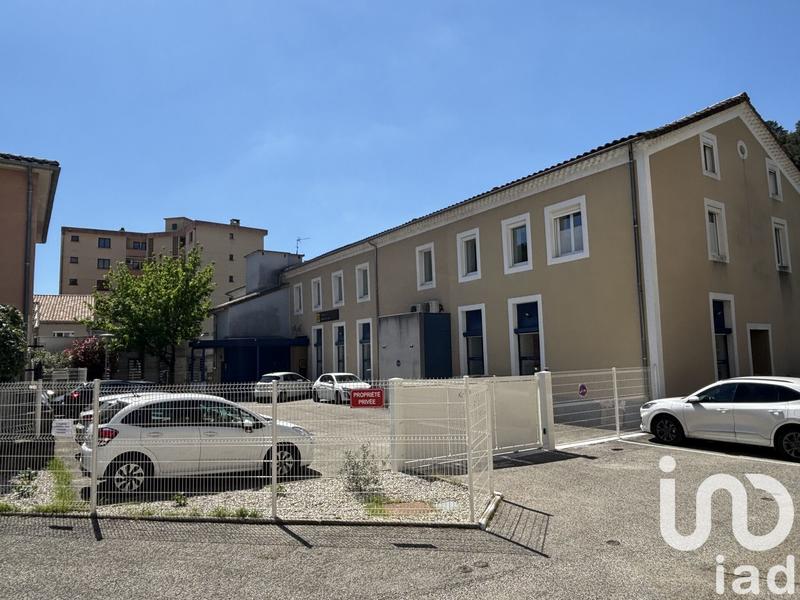 Appartement - 183 m² - 6 pièces