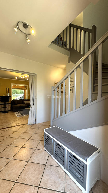 Maison - 202 m² - 6 pièces