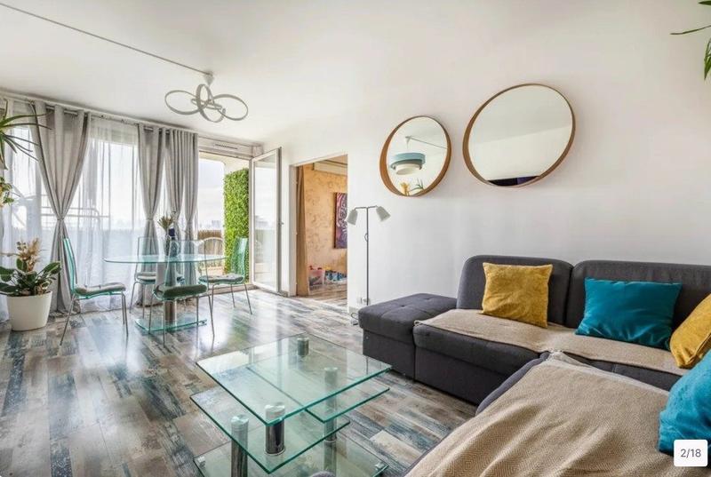 Appartement - 81 m² - 4 pièces