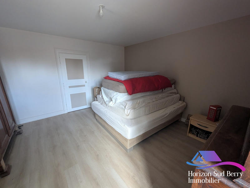 Maison - 280 m² - 8 pièces