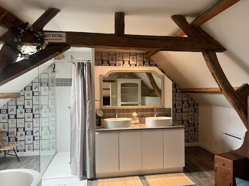 Propriété - 570 m² - 14 pièces