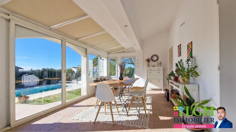 Villa - 90 m² - 5 pièces