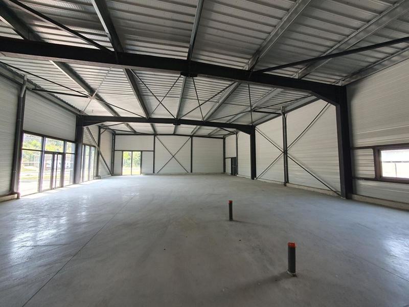 Local d'activité / Entrepôt - 440 m²