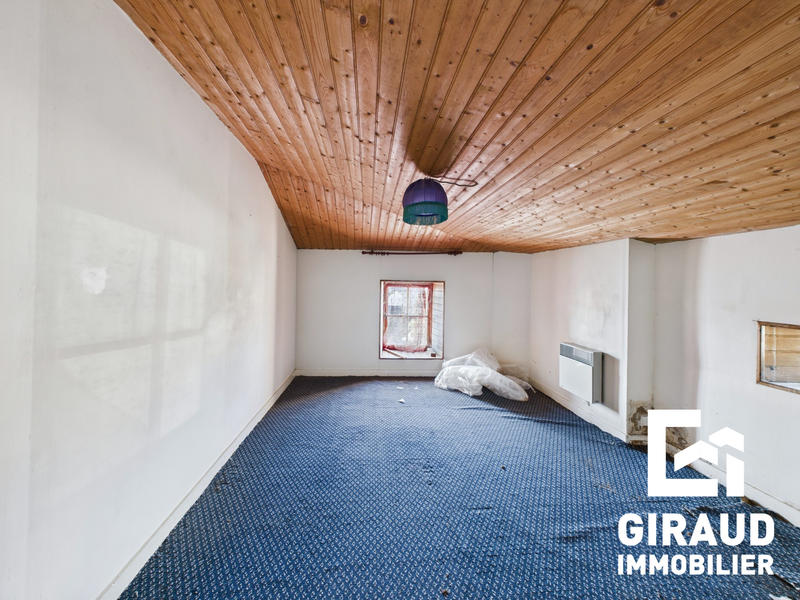 Maison - 155 m² - 8 pièces