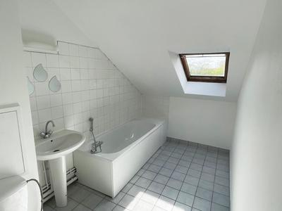 Appartement - 104 m² - 5 pièces