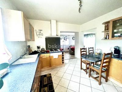 Maison - 95 m² - 4 pièces