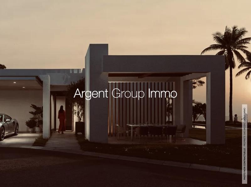 Maison - 360 m² - 7 pièces