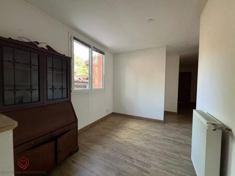 Propriété - 271 m² - 7 pièces