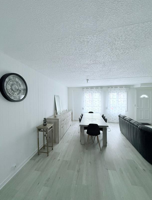 Maison - 140 m² - 5 pièces