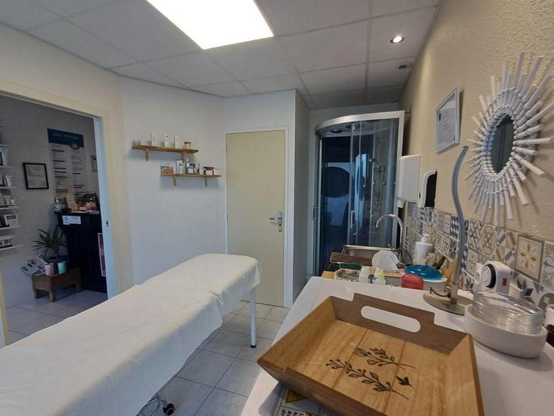 Local commercial - 37 m² - 4 pièces