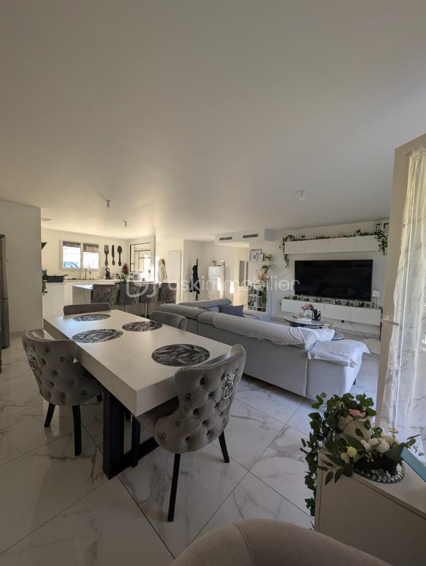 Maison - 112 m² - 5 pièces