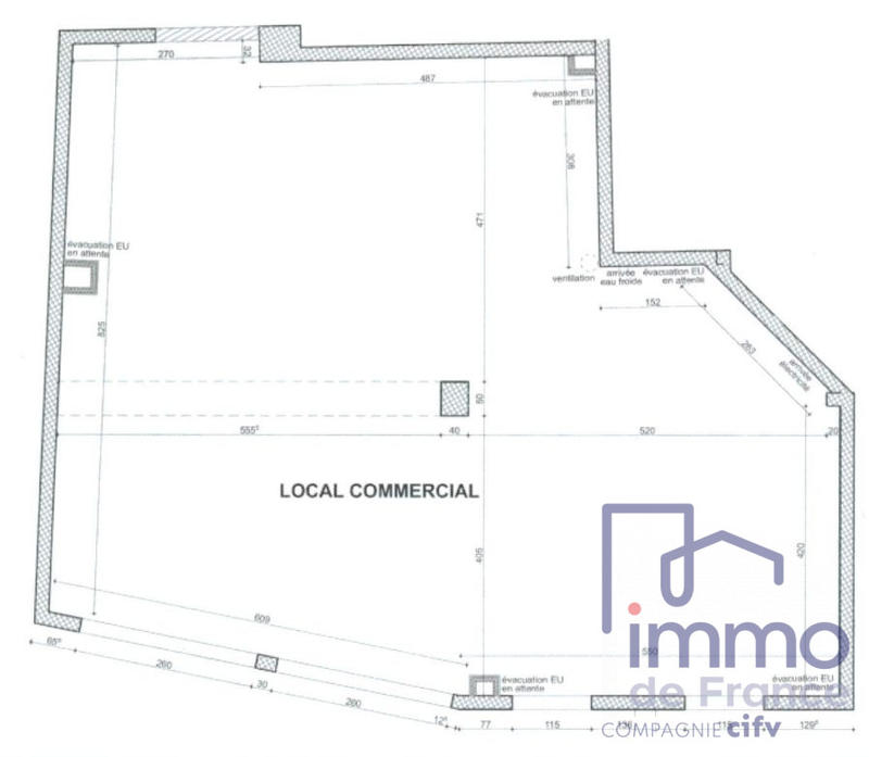 Local commercial - 90 m²