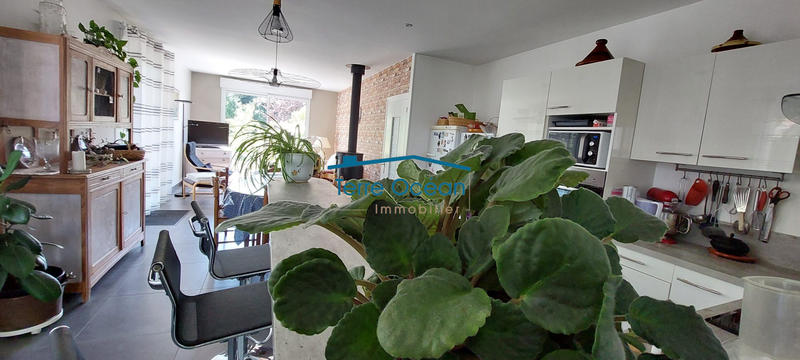 Maison - 151 m² - 6 pièces