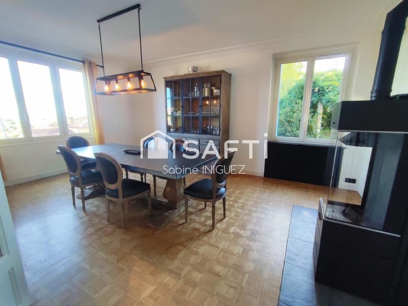 Maison - 206 m² - 10 pièces