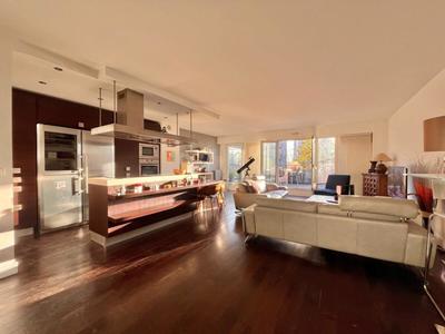 Appartement - 100 m² - 4 pièces