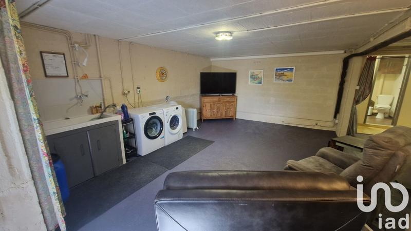 Maison - 196 m² - 9 pièces