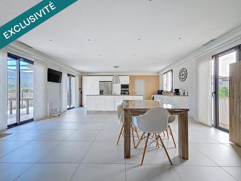 Villa - 143 m² - 5 pièces