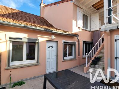 Maison - 95 m² - 4 pièces