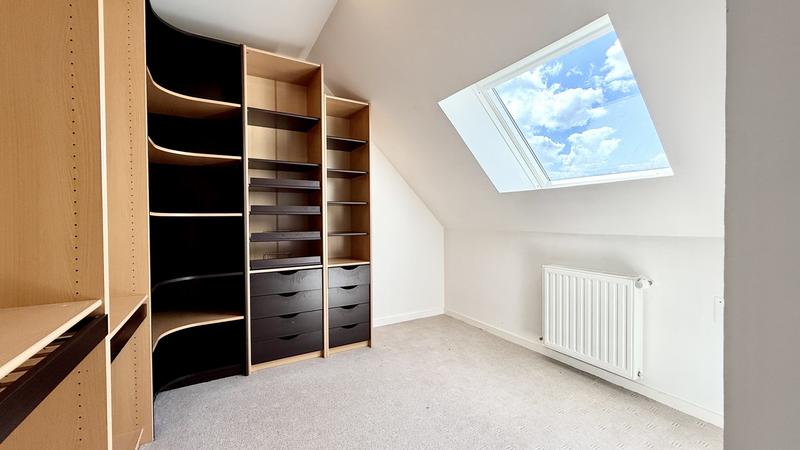 Maison - 244 m² - 6 pièces